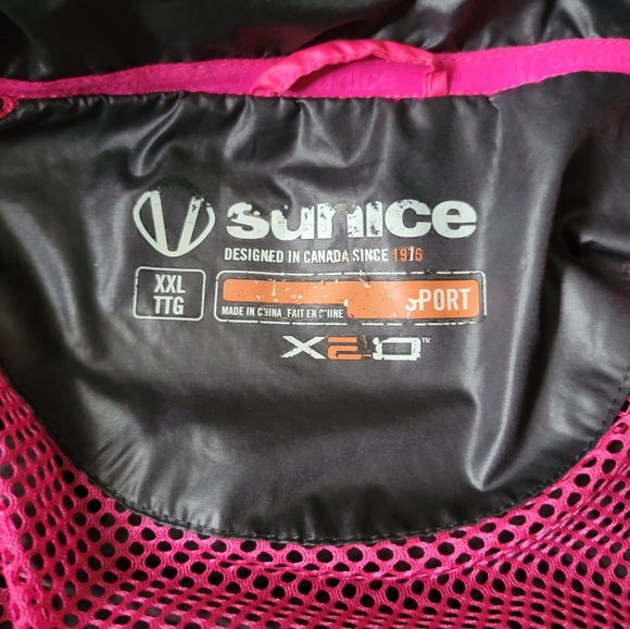 Sunice Windbreaker - Picture 3 of 3